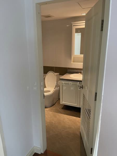 Serene Place Sukhumvit 24, Bangkok, 9 Soi Sukhumvit 24, Sukhumvit Road, Khong Tan, Khlong Toei, Bangkok, 2 Bedrooms, 109 sqm, Condo For Rent, by Jetsada Theamphet, 500165613 - DDproperty.com