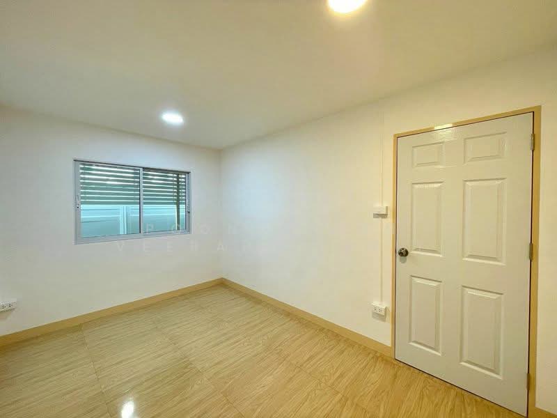 Baan Pruksa 49/2 Bangyai-Kaewin, Nonthaburi, Soi Kaew In 11, Sao Thong Hin Bang Yai, Nonthaburi Province, Sao Thong Hin, Bang Yai, Nonthaburi, 4 Bedrooms, 190 sqm, Townhouse For Sale, by Poonyaporn Veerabulyarit, 500165616 - DDproperty.com