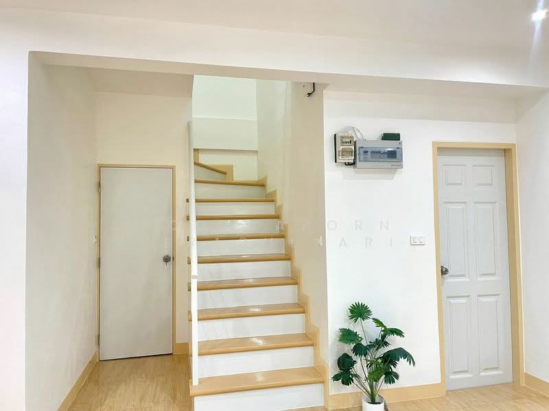 Supalai Ville Wongwaen Pinklao-Rama 5 : ศุภาลัย วิลล์ วงแหวน ปิ่นเกล้า-พระราม 5, นนทบุรี, ศาลากลาง, บางกรวย, นนทบุรี, 176 ตร.ม., ทาวน์เฮ้าส์ ขาย, โดย Poonyaporn Veerabulyarit, 500165634 - DDproperty.com