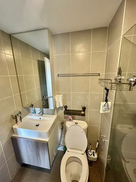 Lumpini Selected Charan 65-Sirinthon Station, Bangkok, Soi Charan Sanitwong 65, Bang Bamru, Bang Phlat, Bangkok, 1 Bedroom, 29 sqm, Condo For Sale, by Chomratkamol Soontorntarawong (Gor), 500165653 - DDproperty.com