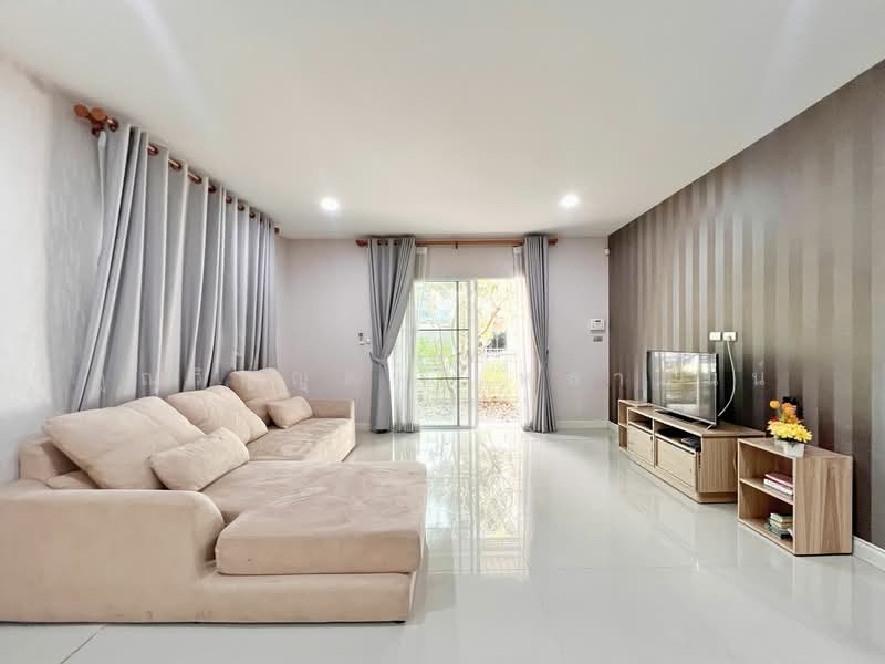 เพอร์เฟค เพลส รามคำแหง-สุวรรณภูมิ 3 / Perfect Place Ramkhamhaeng-Suvarnabhumi 3, กรุงเทพ, วัดอรุณ, บางกอกใหญ่, กรุงเทพ, 130 ตร.ม., บ้านเดี่ยว ขาย, โดย คุณวิญญุดา เหล่าสันน์, 500165658 - DDproperty.com