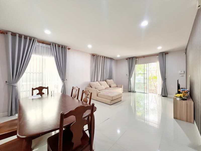 เพอร์เฟค เพลส รามคำแหง-สุวรรณภูมิ 3 / Perfect Place Ramkhamhaeng-Suvarnabhumi 3, กรุงเทพ, วัดอรุณ, บางกอกใหญ่, กรุงเทพ, 130 ตร.ม., บ้านเดี่ยว ขาย, โดย คุณวิญญุดา เหล่าสันน์, 500165658 - DDproperty.com