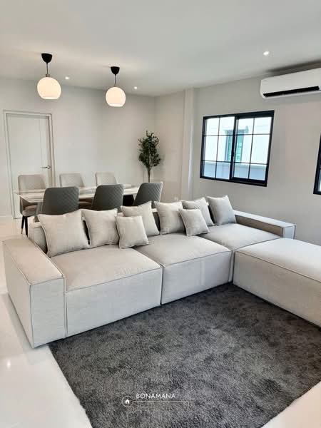 Centro Bangna, Samut Prakan, 111 Soi 3, Bang Kaeo, Bang Plee, Samut Prakan, 4 Bedrooms, 250 sqm, Single Detached House For Sale, by Korakot Atapan, 500165669 - DDproperty.com