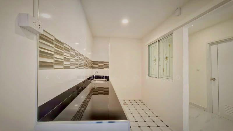 Pruksa Ville 36 Songprapa-Donmuang, Pathum Thani, Songprapha-Don Mueang Road, Lak Hok, Muang Pathum Thani, Pathum Thani, 3 Bedrooms, 110 sqm, Townhouse For Sale, by Angsanaporn D, 500165676 - DDproperty.com