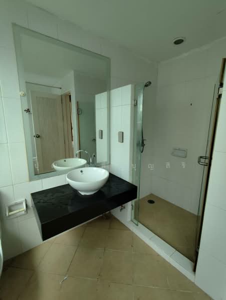 St Louis Grand Terrace : เซ็นต์ห ลุยส์ แกรนด์ เทอเรส, กรุงเทพ, ซอย สาทร 11 S Sathon Rd, ยานนาวา, สาทร, กรุงเทพ, 117 ตร.ม., คอนโด ให้เช่า, โดย ปุณกิตติ์ บุญสิริ, 500165683 - DDproperty.com