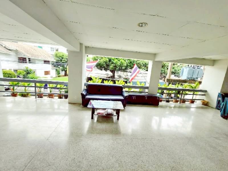 ไม่พบโครงการ, กรุงเทพ, วิภาวดีรังสิต สุทธิสาร, ดินแดง, ดินแดง, กรุงเทพ, 32 ตร.ม., สำนักงาน ให้เช่า, โดย ณัฐพงศ์ สุนทรอรุณ, 500165686 - DDproperty.com