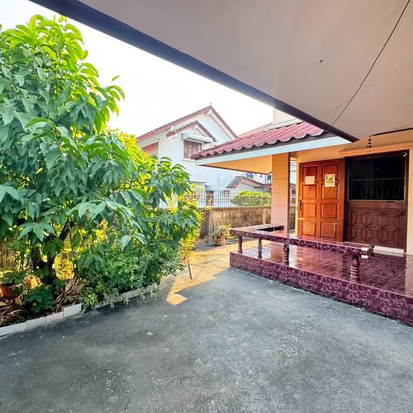 บ้านสร้างเอง80ตรว. ซ.บุญคุ้ม คูคต ลำลูกกา, Pathum Thani, Khu Khot, Lam Luk Ka, Pathum Thani, 3 Bedrooms, 180 sqm, Single Detached House For Sale, by AJHOMECENTER - คุณจ๋า, 500165690 - DDproperty.com