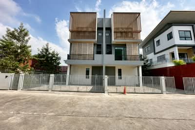 ขาย - THE TRIPLE Sukhumvit 113 : เดอะ ทริปเปิ้ล สุขุมวิท 113, สมุทรปราการ