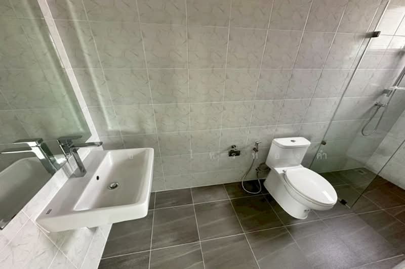 THE TRIPLE Sukhumvit 113, Samut Prakan, 1188 Sukhumvit 113, Samrong Nua, Muang Samut Prakarn, Samut Prakan, 3 Bedrooms, 240 sqm, Townhouse For Sale, by สง่าชัย ไทรทองคำ, 500165702 - DDproperty.com