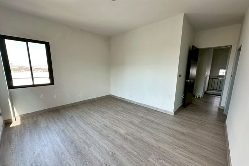 THE TRIPLE Sukhumvit 113, Samut Prakan, 1188 Sukhumvit 113, Samrong Nua, Muang Samut Prakarn, Samut Prakan, 3 Bedrooms, 240 sqm, Townhouse For Sale, by สง่าชัย ไทรทองคำ, 500165702 - DDproperty.com