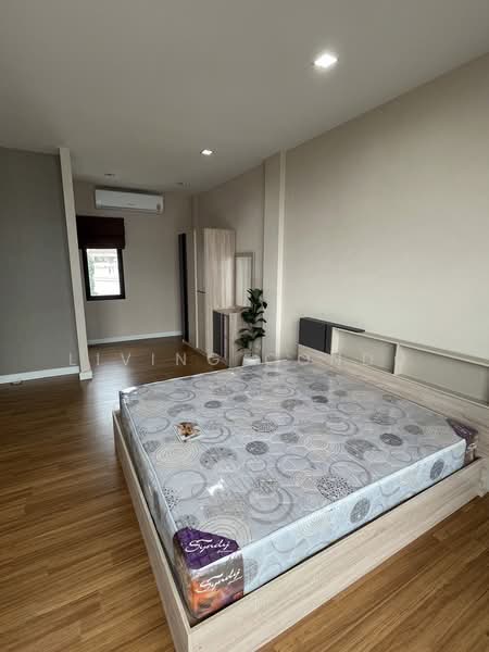 Cozy Chokchai 4 Soi 30, กรุงเทพ, ลาดพร้าว, ลาดพร้าว, กรุงเทพ, 120 ตร.ม., ทาวน์เฮ้าส์ ให้เช่า, โดย Living Condo, 500165737 - DDproperty.com