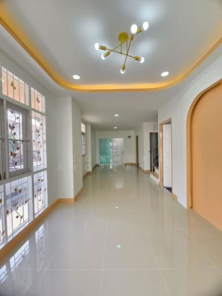 Authong Place 5, Pathum Thani, Khu Khot, Lam Luk Ka, Pathum Thani, 4 Bedrooms, 21 sqm, Townhouse For Sale, by Connex Property, 500165745 - DDproperty.com