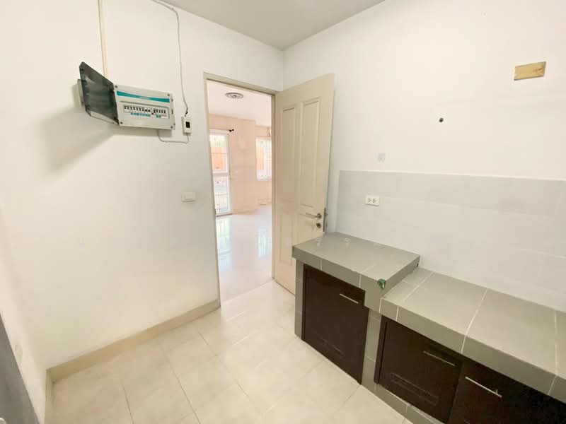 Habitia Panyaintra 1 : ฮาบิเที​ย​ ปัญญา​อิ​น​ท​รา​ 1, กรุงเทพ, ถนน ปัญญาอินทรา, สามวาตะวันตก, คลองสามวา, กรุงเทพ, 520 ตร.ม., บ้านเดี่ยว ขาย, โดย นภดล ทวีธรรมนุสิน, 500165748 - DDproperty.com