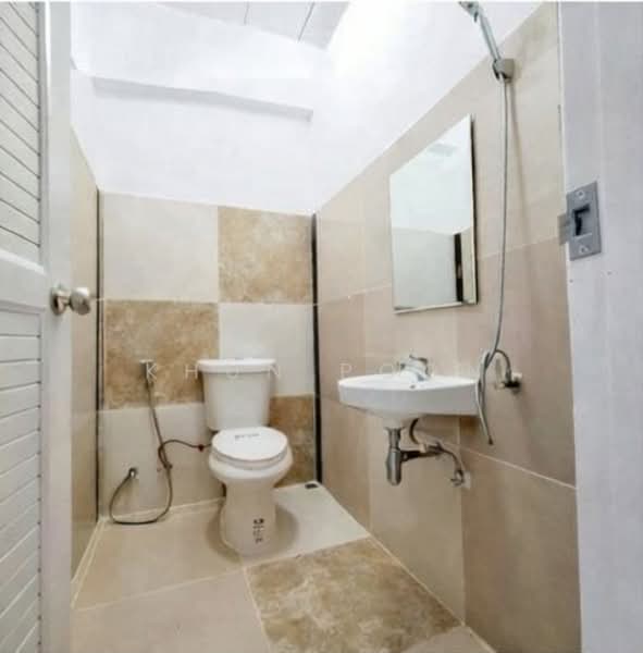 For Rent: 3.5-Storey Commercial Building (5 Combined Connected Units) | Prime Location Sukhumvit 101, Bangkok, ซอย สุขุมวิท 101/1, Bang Chak, Phra Khanong, Bangkok, , 1,200 sqm, Shophouse For Rent, by Khun Poon, 500165750 - DDproperty.com