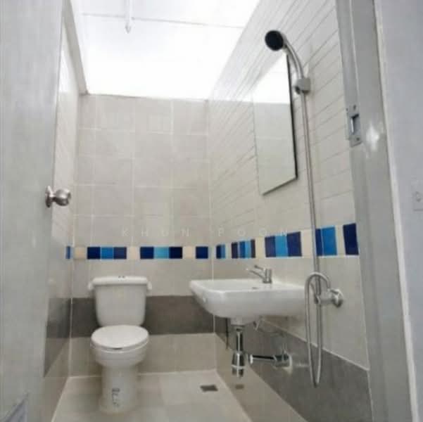 For Rent: 3.5-Storey Commercial Building (5 Combined Connected Units) | Prime Location Sukhumvit 101, Bangkok, ซอย สุขุมวิท 101/1, Bang Chak, Phra Khanong, Bangkok, , 1,200 sqm, Shophouse For Rent, by Khun Poon, 500165750 - DDproperty.com