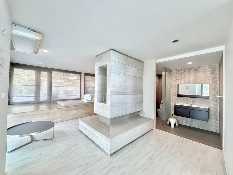 Casalunar Paradiso, Chon Buri (Pattaya), Sukhumvit Road, Saen Suk, Muang Chon Buri, Chon Buri (Pattaya), 3 Bedrooms, 300 sqm, Condo For Rent, by Paula ., 500165752 - DDproperty.com