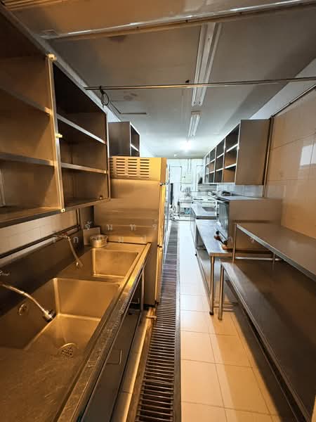 Space for Rent in Phrom Phong Ideal for Restaurant Cafe, กรุงเทพ, คลองตันเหนือ, วัฒนา, กรุงเทพ, 200 ตร.ม., พื้นที่ขายของ ให้เช่า, โดย จันทร์จิรา เกษมปราการ, 500165758 - DDproperty.com