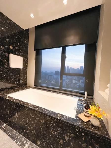 BEATNIQ Sukhumvit 32, Bangkok, Soi Sukhumvit 32, Sukhumvit Road, Khong Tan, Khlong Toei, Bangkok, 2 Bedrooms, 83 sqm, Condo For Rent, by RE Property, 500165771 - DDproperty.com