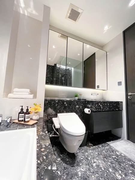 BEATNIQ Sukhumvit 32, Bangkok, Soi Sukhumvit 32, Sukhumvit Road, Khong Tan, Khlong Toei, Bangkok, 2 Bedrooms, 83 sqm, Condo For Rent, by RE Property, 500165771 - DDproperty.com