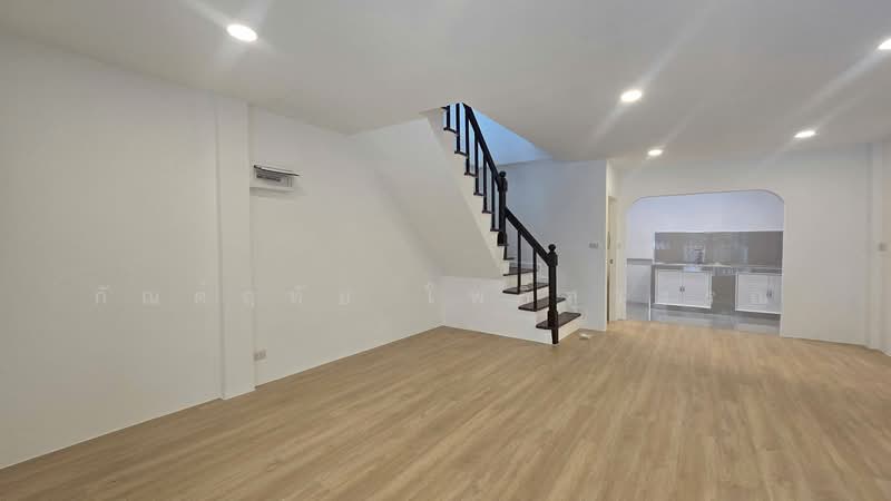 Tiwanon Village, Pathum Thani, Ban Mai, Muang Pathum Thani, Pathum Thani, 2 Bedrooms, 68 sqm, Townhouse For Sale, by กัณต์ฤทัย โพธิ์สุวรรณ, 500165819 - DDproperty.com