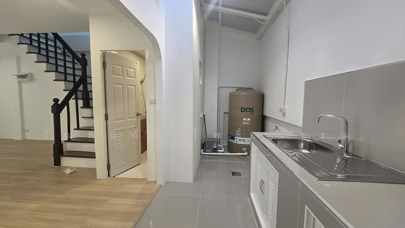 Tiwanon Village, Pathum Thani, Ban Mai, Muang Pathum Thani, Pathum Thani, 2 Bedrooms, 68 sqm, Townhouse For Sale, by กัณต์ฤทัย โพธิ์สุวรรณ, 500165819 - DDproperty.com