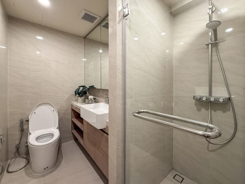 Noble Form Thonglor, Bangkok, Sukhumvit 55, Khlong Tan Nua, Watthana, Bangkok, 1 Bedroom, 50 sqm, Condo For Rent, by RE Property, 500165846 - DDproperty.com