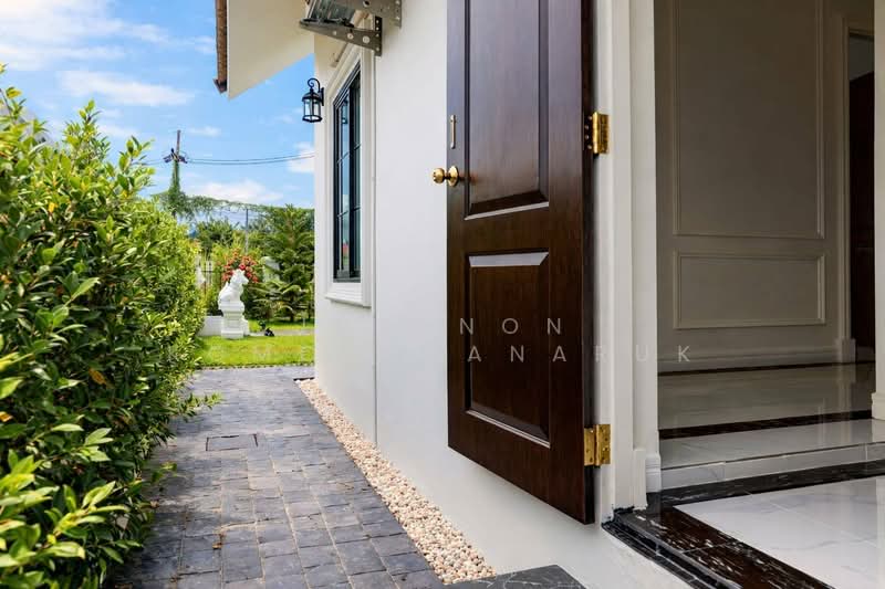 ขายบ้านเดี่ยว 1 ชั้นสไตล์อังกฤษ ชาคริราห์วิลล์ ทำเลดี เดินทางสะดวก ใกล้แกรนด์แคนยอน เชียงใหม่, เชียงใหม่, น้ำแพร่, หางดง, เชียงใหม่, 132 ตร.ม., บ้านเดี่ยว ขาย, โดย Jutanon Komoottanaruk, 500165861 - DDproperty.com