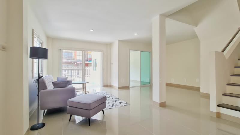 Moobaan Siwarat 9 Bangbuathong, Nonthaburi, Bang Bua Thong, Bang Bua Thong, Nonthaburi, 4 Bedrooms, 180 sqm, Townhouse For Sale, by นภาพร สอนสะอาด, 500165864 - DDproperty.com