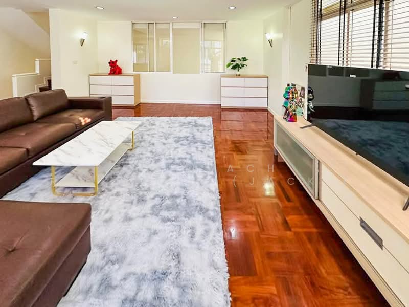 บ้านเดี่ยว, Bangkok, Khlong Tan Nua, Watthana, Bangkok, 5 Bedrooms, 400 sqm, Single Detached House For Rent, by Sittidach Ritkajorn (Jack ), 500165865 - DDproperty.com