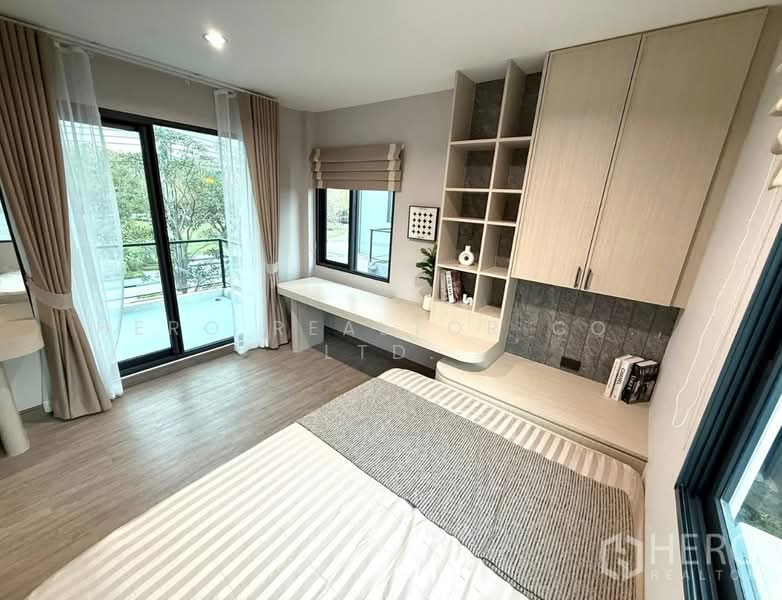 For Rent 4 Bedroom Semi-detached House Baan Klang Muang The Edition Bangna 2 in Bang Phli hre00281, Samut Prakan, Bang Kaeo, Bang Plee, Samut Prakan, 4 Bedrooms, 320 sqm, Semi-Detached House (Twin House) For Rent, by Hero Realtor Co., Ltd., 500165889 - DDproperty.com