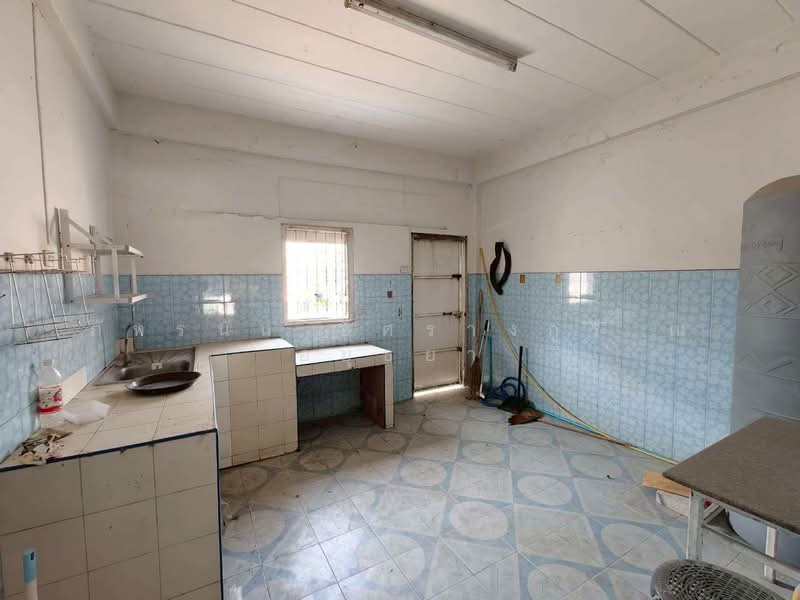 อาคารพาณิชย์ 3.5 ชั้น ถนนมิตรภาพ ตำบลสุรนารี อำเภอเมืองนครราชสีมา จังหวัดนครราชสีมา, Nakhon Ratchasima, Suranari, Muang Nakhon Ratchasima, Nakhon Ratchasima, , 264 sqm, Shophouse For Sale, by ภัทรนัน อิศรางกูร ณ อยุธยา, 500165890 - DDproperty.com