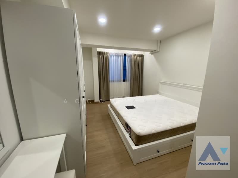 Royal Castle Sukhumvit : รอยัล คาสเซอร์ สุขุมวิท, กรุงเทพ, 30 ซอยสุขุมวิท 39, คลองเตยเหนือ, วัฒนา, กรุงเทพ, 160 ตร.ม., คอนโด ให้เช่า, โดย Accom Asia, 500165909 - DDproperty.com