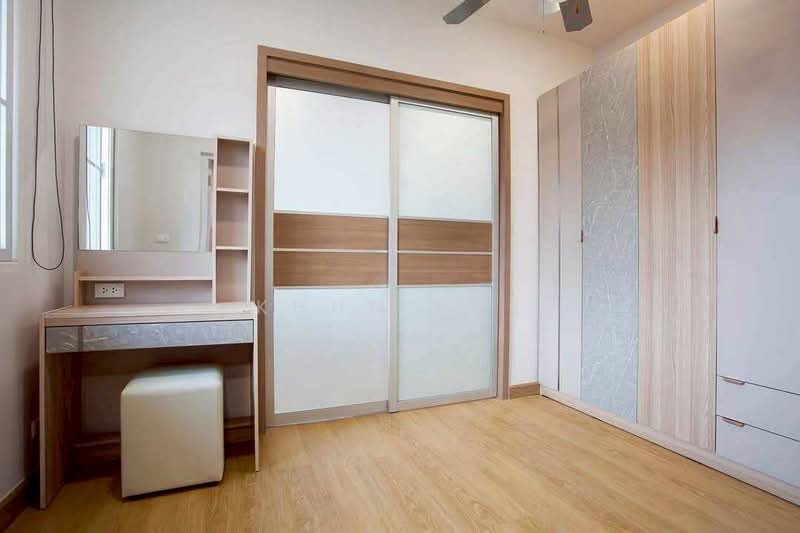 Casa Ville Watcharapon-Sukhapibarn 5, Bangkok, Sukhaphiban 5 Road, O-Ngoen, Sai Mai, Bangkok, 4 Bedrooms, 250 sqm, Single Detached House For Rent, by Khun Eve, 500165918 - DDproperty.com