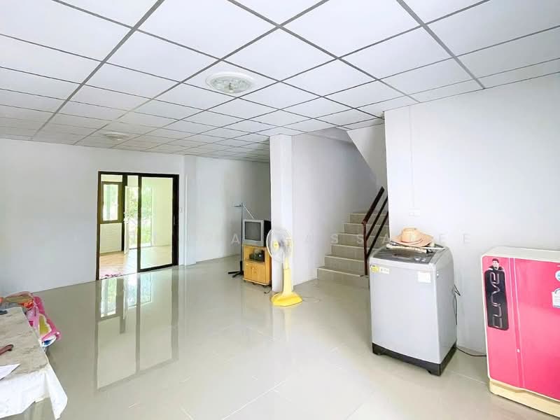 Baan Aomtana Chaiyaphruek-Wongwaen, Nonthaburi, Ban Kluai - Sai Noi Road, Bang Kruai, Bang Kruai, Nonthaburi, 3 Bedrooms, 165 sqm, Townhouse For Sale, by Punpapa Rassamee, 500165927 - DDproperty.com