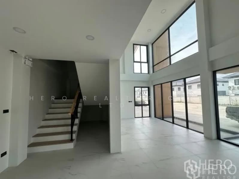 For sale Warehouse 822 sqm in Bueng Kham Phroi, Lam Luk Ka, Pathum Thani hre00283, Pathum Thani, Bung Kham Proi, Lam Luk Ka, Pathum Thani, , 822 sqm, Warehouse/Factory For Sale, by Hero Realtor Co., Ltd., 500165933 - DDproperty.com
