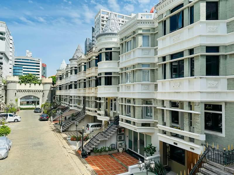 Moo Baan Chicha Castle : หมู่บ้านชิชา คาสเซิล, กรุงเทพ, สุขุทวิท 31, คลองเตยเหนือ, วัฒนา, กรุงเทพ, 350 ตร.ม., ทาวน์เฮ้าส์ ให้เช่า, โดย Sittidach Ritkajorn (Jack ), 500165940 - DDproperty.com