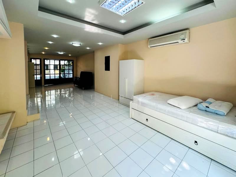 Moo Baan Chicha Castle, Bangkok, Sukhumvit 31, Khlongtoei Nua, Watthana, Bangkok, 4 Bedrooms, 350 sqm, Townhouse For Rent, by Sittidach Ritkajorn (Jack ), 500165940 - DDproperty.com