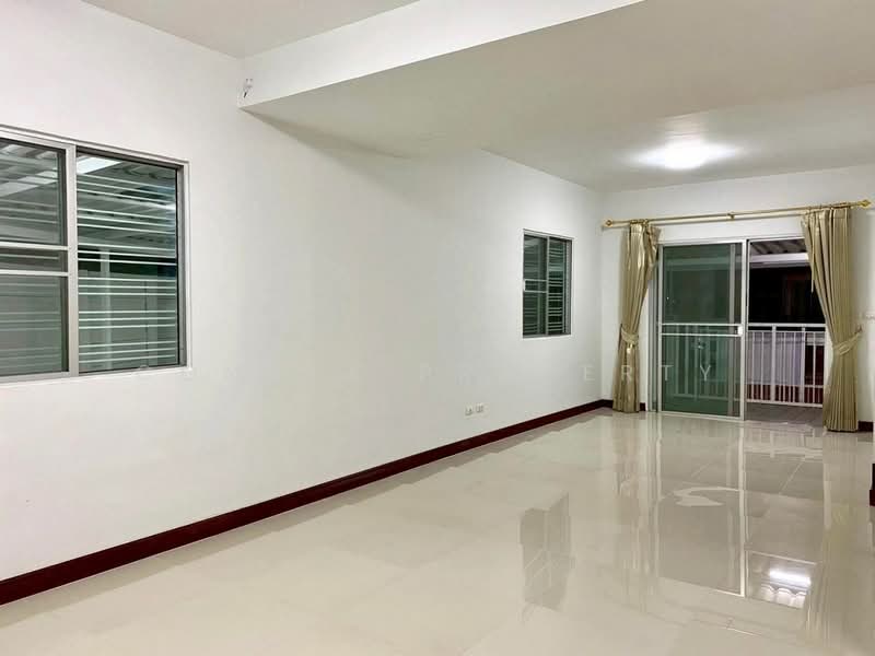 Pruksa Ville 44 Boromarajajonani-Pinklao, Nakhon Pathom, Borommaratchachonnani Road, Bang Toei, Sam Phran, Nakhon Pathom, 3 Bedrooms, 21 sqm, Townhouse For Sale, by Connex Property, 500165972 - DDproperty.com