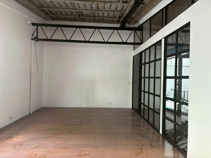 พื้นที่ให้เช่า พร้อมพงษ์ สุขุมวิท : Space for rent in Phrom Phong, Sukhumvit., Bangkok, Khlong Tan Nua, Watthana, Bangkok, , 40 sqm, Retail Space For Rent, by TOAH T., 500165974 - DDproperty.com