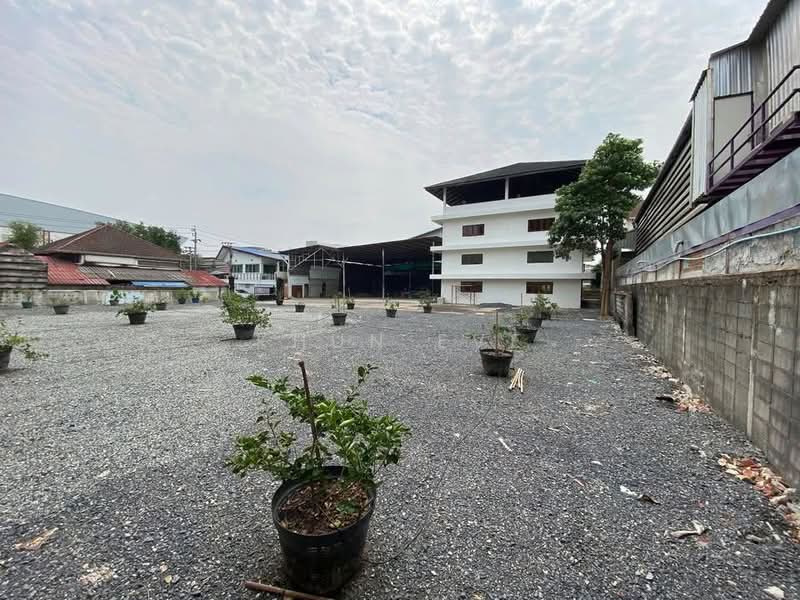 ให้เช่าโกดังพร้อมออฟฟิศ รีโนเวทใหม่ ใกล้เซนทรัลบางนา ( SPSEVE1742 ), กรุงเทพ, บางนา-ตราด, บางนาใต้, บางนา, กรุงเทพ, 700 ตร.ม., โกดัง-โรงงาน ให้เช่า, โดย Khun Eve, 500165977 - DDproperty.com