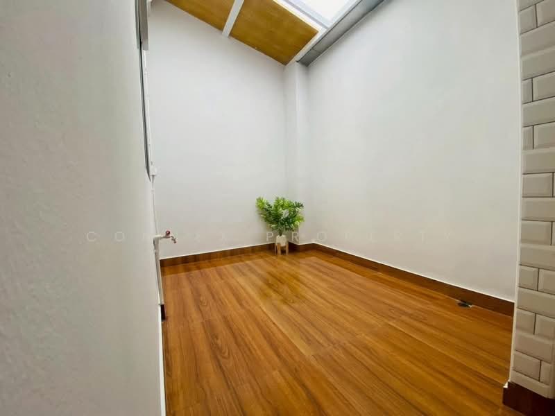 Pruksa Ville 10 Petchkasem-Phutthamonthon Sai 4, Nakhon Pathom, Soi Krathum Lom 19, Phutthamonthon Sai 4 Road, Krathum Lom, Sam Phran, Nakhon Pathom, 3 Bedrooms, 80 sqm, Townhouse For Sale, by Connex Property, 500165988 - DDproperty.com