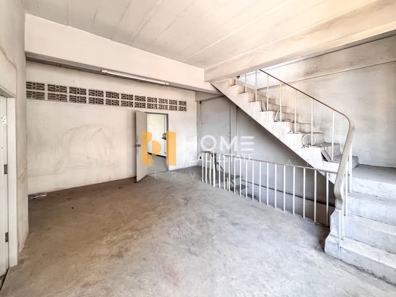 Commercial building, Sukhumvit Rd, Thung Sukla Sub, Si Racha Dist, Chonburi, Chon Buri (Pattaya), Thung Suk La, Si Racha, Chon Buri (Pattaya), , 100 sqm, Shophouse For Sale, by HOME Real Estate Service, 500165989 - DDproperty.com