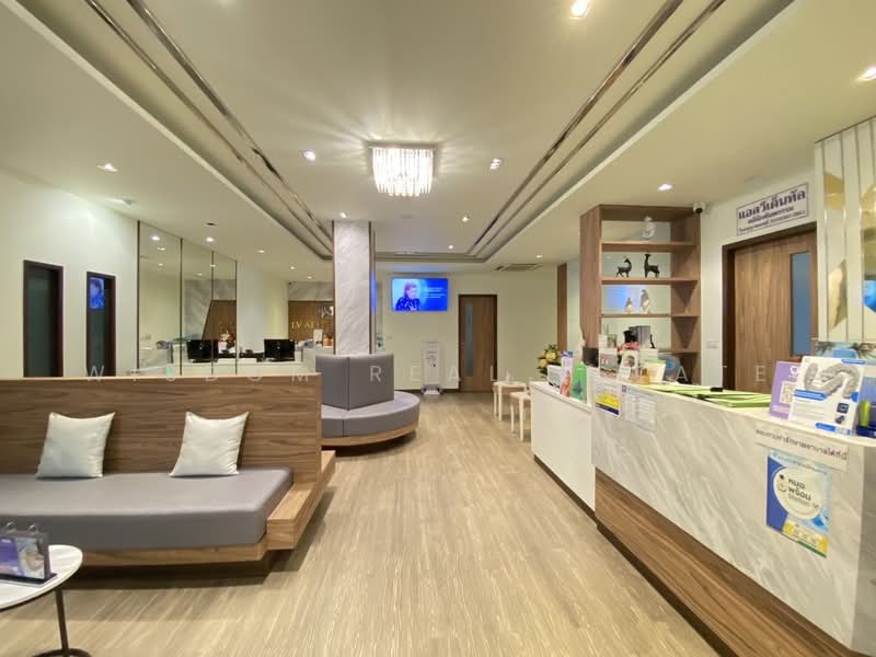 Office building for sale, suitable for a clinic or hospital, near Ratchayothin Intersection, Bangkok, Lat Yao, Chatuchak, Bangkok, , 3,000 sqm, Office Space For Sale, by Wisdom Real Estate, 500165992 - DDproperty.com