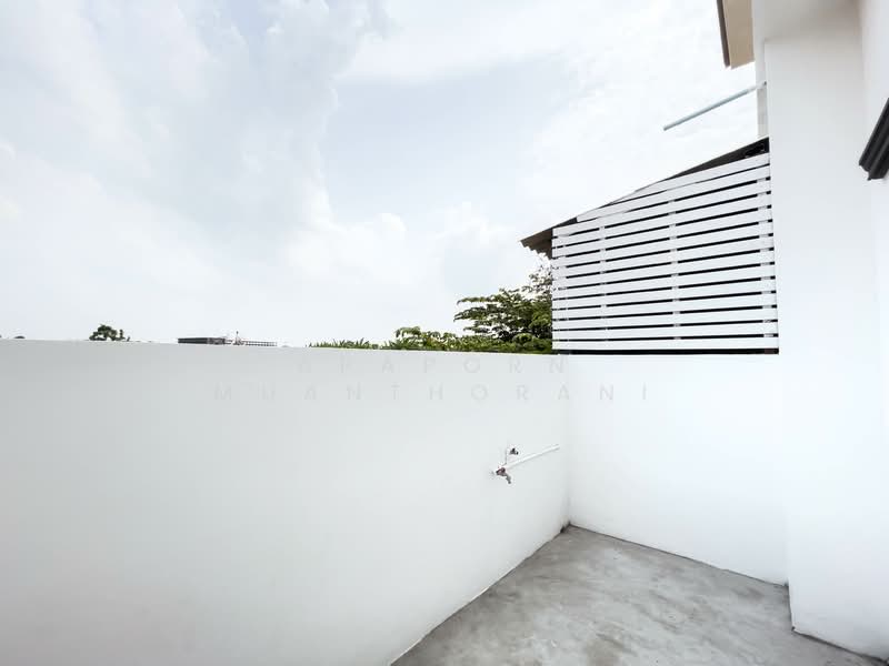 ขายอาคารพาณิชย์ 3 ชั้น หลังกลาง ไร่ขิง 26 ขายถูกที่สุดในย่านนี้ ทำโฮมออฟฟิศหรือค้าขายก็ปัง สภาพดีพ, นครปฐม, ไร่ขิง, สามพราน, นครปฐม, 144 ตร.ม., ตึกแถว-อาคารพาณิชย์ ขาย, โดย Apaporn Muanthorani, 500166002 - DDproperty.com