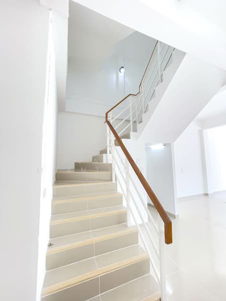 ขายอาคารพาณิชย์ 3 ชั้น หลังกลาง ไร่ขิง 26 ขายถูกที่สุดในย่านนี้ ทำโฮมออฟฟิศหรือค้าขายก็ปัง สภาพดีพ, นครปฐม, ไร่ขิง, สามพราน, นครปฐม, 144 ตร.ม., ตึกแถว-อาคารพาณิชย์ ขาย, โดย Apaporn Muanthorani, 500166002 - DDproperty.com