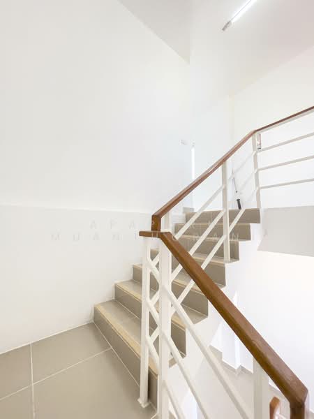 ขายอาคารพาณิชย์ 3 ชั้น หลังกลาง ไร่ขิง 26 ขายถูกที่สุดในย่านนี้ ทำโฮมออฟฟิศหรือค้าขายก็ปัง สภาพดีพ, นครปฐม, ไร่ขิง, สามพราน, นครปฐม, 144 ตร.ม., ตึกแถว-อาคารพาณิชย์ ขาย, โดย Apaporn Muanthorani, 500166002 - DDproperty.com