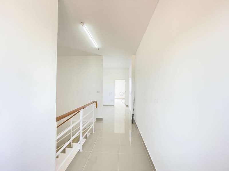 ขายอาคารพาณิชย์ 3 ชั้น หลังกลาง ไร่ขิง 26 ขายถูกที่สุดในย่านนี้ ทำโฮมออฟฟิศหรือค้าขายก็ปัง สภาพดีพ, นครปฐม, ไร่ขิง, สามพราน, นครปฐม, 144 ตร.ม., ตึกแถว-อาคารพาณิชย์ ขาย, โดย Apaporn Muanthorani, 500166002 - DDproperty.com