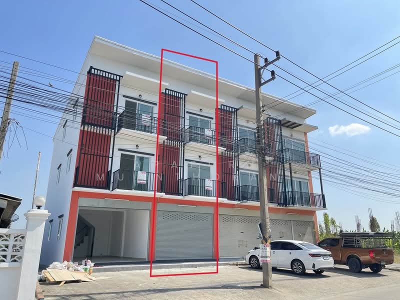 ขายตึกพาณิชย์ 3 ชั้น ซอย ไร่ขิง 26 หลังกลาง รีโนเวทใหม่ทั้งหลังราคาถูกสุดๆ, นครปฐม, ไร่ขิง, สามพราน, นครปฐม, 144 ตร.ม., ตึกแถว-อาคารพาณิชย์ ขาย, โดย Apaporn Muanthorani, 500166002 - DDproperty.com