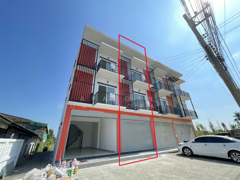 ขายตึกพาณิชย์ 3 ชั้น ซอย ไร่ขิง 26 หลังกลาง รีโนเวทใหม่ทั้งหลังราคาถูกสุดๆ, นครปฐม, ไร่ขิง, สามพราน, นครปฐม, 144 ตร.ม., ตึกแถว-อาคารพาณิชย์ ขาย, โดย Apaporn Muanthorani, 500166002 - DDproperty.com