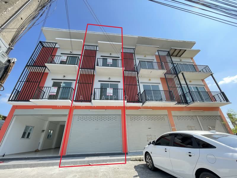 🏢✨ ขายตึกพาณิชย์ 3 ชั้น ซอย ไร่ขิง 26 หลังกลางรีโนเวทใหม่ทั้งหลังราคาเพียง 1.99 ลบ ถูกสุดๆ ✨💞, Nakhon Pathom, Rai Khing, Sam Phran, Nakhon Pathom, , 144 sqm, Shophouse For Sale, by Apaporn Muanthorani, 500166002 - DDproperty.com
